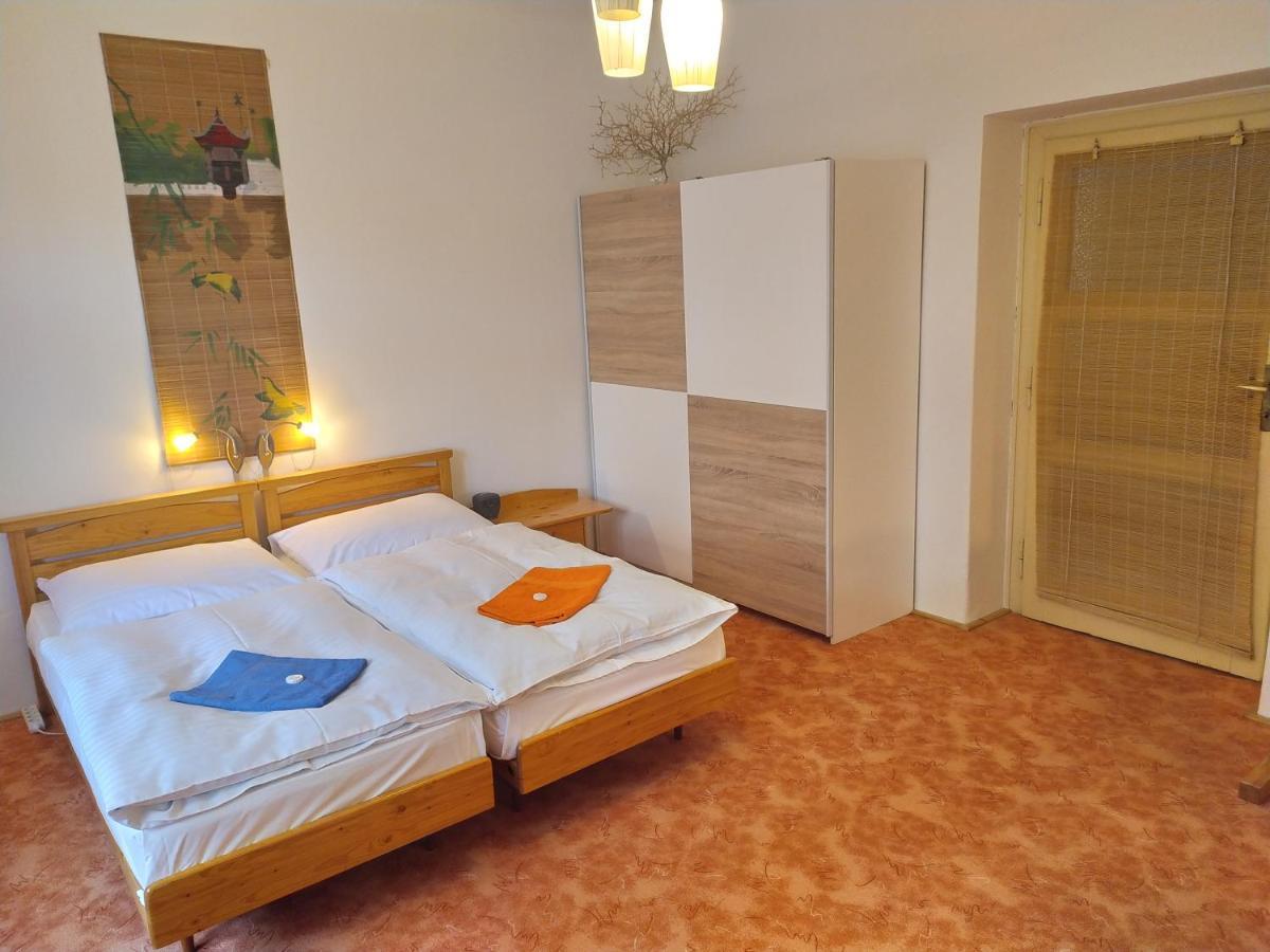 Pension 21 Praha Bagian luar foto